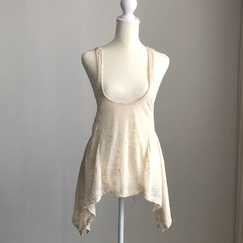 Urban Behavior top size M